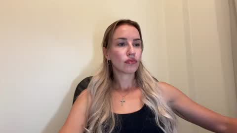 Snapshot of nyxelia_ chatting on July 6, 2026, 7:05 am Anastasia online show from July 6, 2026, 7:05 am