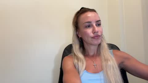 Snapshot of nyxelia_ chatting on July 14, 2026, 10:21 am Anastasia online show from July 14, 2026, 10:21 am