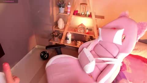 Snapshot of nyxmoonhells chatting on November 11, 2025, 9:04 pm Nyx online show from November 11, 2025, 9:04 pm