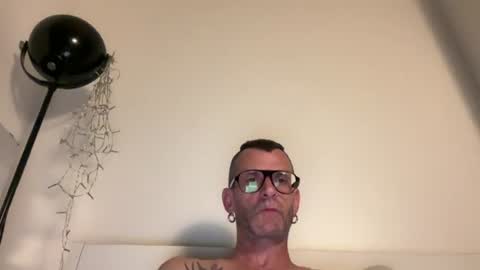 Jonathan Deep online show from August 4, 2026, 3:43 am