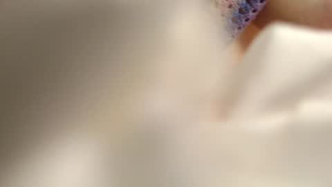 oatmilk7 online show from February 8, 2025, 4:25 am