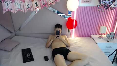 oblivionlove online show from February 12, 2026, 1:39 pm