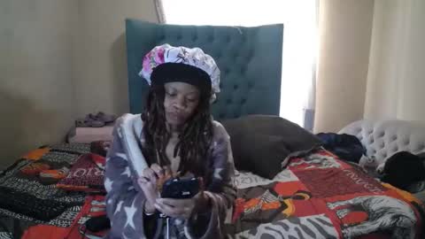 obsessedmimi online show from April 28, 2026, 9:36 am