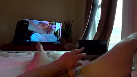 obviousproduct online show from April 26, 2026, 1:42 pm