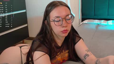 Snapshot of ocean_your_squirter chatting on October 8, 2025, 10:35 am Your Ocean baby 3 online show from October 8, 2025, 10:35 am