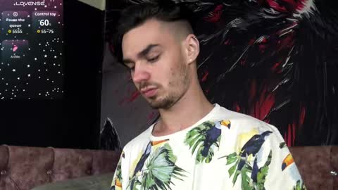 Snapshot of oceanheat chatting on December 20, 2025, 8:05 pm OceanHeart online show from December 20, 2025, 8:05 pm