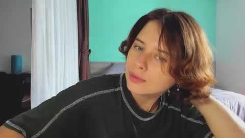 Evie online show from December 6, 2024, 5:20 am