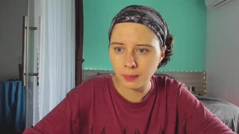 Evie online show from December 23, 2024, 8:11 am