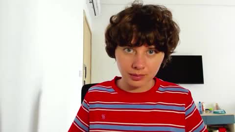 Evie online show from March 9, 2026, 5:11 am