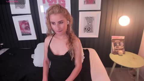 Ana  online show from February 10, 2026, 10:41 am