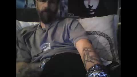 Snapshot of oedipe666 chatting on November 17, 2025, 5:41 pm oedipe666cam online show from November 17, 2025, 5:41 pm