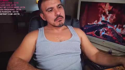 Snapshot of officeman7 chatting on February 22, 2025, 9:59 pm officeman7 online show from February 22, 2025, 9:59 pm