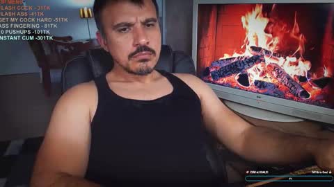 Snapshot of officeman7 chatting on November 10, 2025, 12:15 pm officeman7 online show from November 10, 2025, 12:15 pm