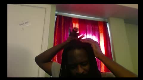 Snapshot of officialkingdraven chatting on October 5, 2025, 4:16 pm officialkingdraven online show from October 5, 2025, 4:16 pm