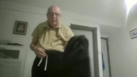 oggi95 online show from December 4, 2025, 4:16 pm