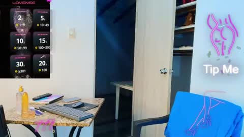 Snapshot of oh_tique chatting on June 19, 2026, 1:21 am LU online show from June 19, 2026, 1:21 am
