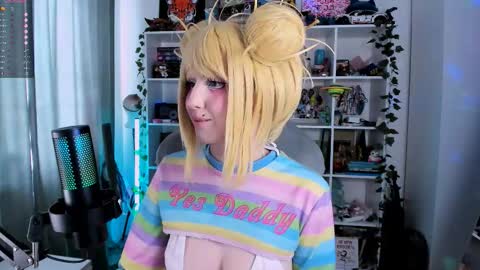 Clementine  Clem  online show from October 3, 2025, 11:07 am