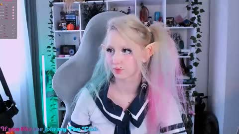 Clementine  Clem  online show from November 10, 2025, 10:14 am