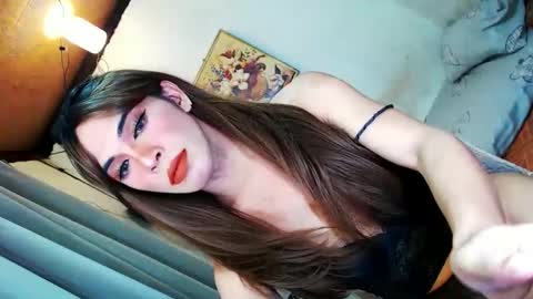 IM CHIE  DONT FORGET TO FOLLOW ME  MAKE ME SMILE HERE  THUMB UP FOR 25TOK  online show from January 6, 2026, 5:05 pm
