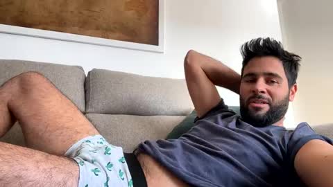 ohmaig0t online show from December 17, 2024, 12:33 pm