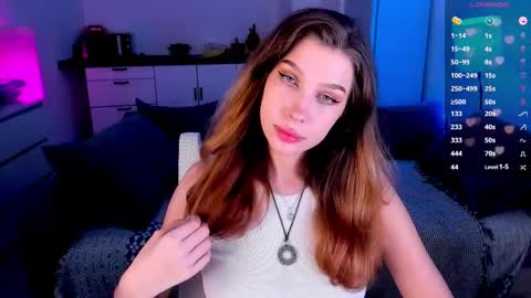 Light  online show from October 30, 2025, 7:25 pm