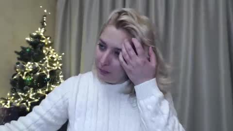 Snapshot of ohsweetiren chatting on December 23, 2024, 7:28 am Iren online show from December 23, 2024, 7:28 am