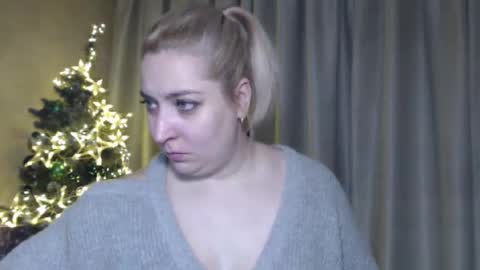 Snapshot of ohsweetiren chatting on December 26, 2024, 6:52 am Iren online show from December 26, 2024, 6:52 am