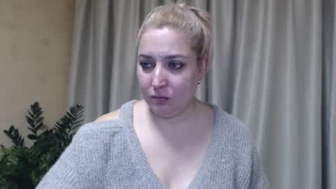 Snapshot of ohsweetiren chatting on January 14, 2025, 7:06 am Iren online show from January 14, 2025, 7:06 am