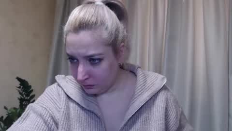 Snapshot of ohsweetiren chatting on February 19, 2025, 7:06 am Iren online show from February 19, 2025, 7:06 am