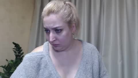 Snapshot of ohsweetiren chatting on March 6, 2025, 10:09 am Iren online show from March 6, 2025, 10:09 am