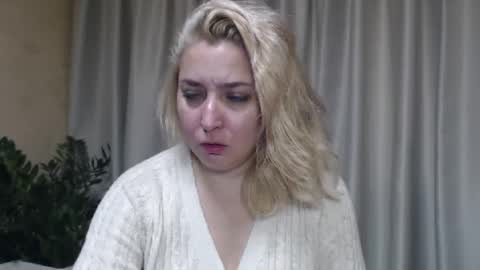 Snapshot of ohsweetiren chatting on October 2, 2025, 6:31 am Iren online show from October 2, 2025, 6:31 am