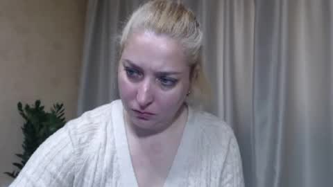 Snapshot of ohsweetiren chatting on May 12, 2026, 5:48 am Iren online show from May 12, 2026, 5:48 am