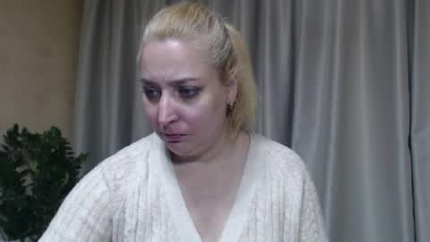 Snapshot of ohsweetiren chatting on May 30, 2026, 6:21 am Iren online show from May 30, 2026, 6:21 am