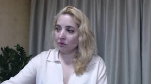 Mari online show from May 23, 2026, 4:44 pm