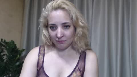 Mari online show from June 9, 2026, 3:56 pm