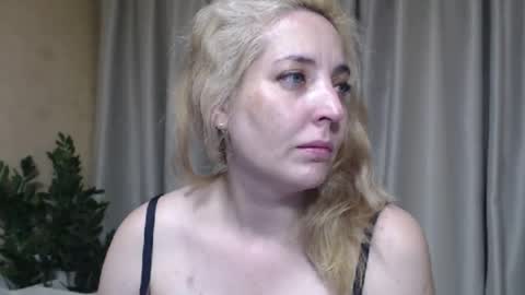 Mari online show from July 17, 2026, 2:34 pm
