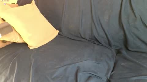 Snapshot of ohyumiyes chatting on November 15, 2025, 8:49 pm Yumi online show from November 15, 2025, 8:49 pm