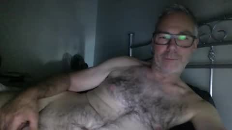 Snapshot of oiledcouple1 chatting on September 21, 2025, 9:44 am oiledcouple1 online show from September 21, 2025, 9:44 am