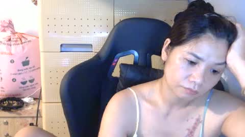 Snapshot of oinjer09 chatting on June 24, 2026, 3:44 pm oinjer09 online show from June 24, 2026, 3:44 pm