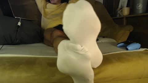 okayletschill online show from February 19, 2025, 10:42 pm