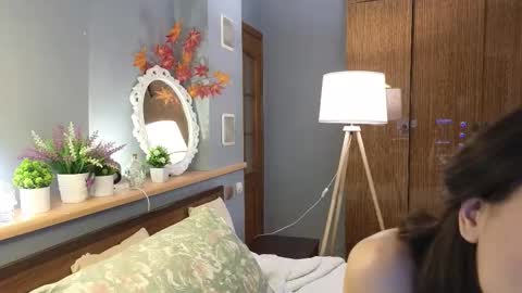 Snapshot of okerriella chatting on November 8, 2025, 1:55 pm Ami online show from November 8, 2025, 1:55 pm