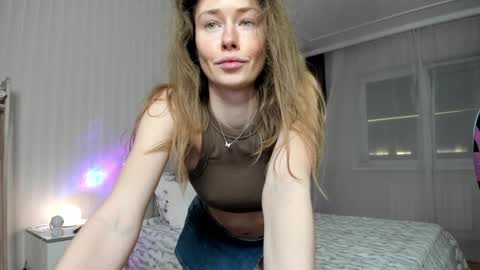 Snapshot of oksanafedorova chatting on February 21, 2026, 10:55 pm Welcome to my fans page online show from February 21, 2026, 10:55 pm