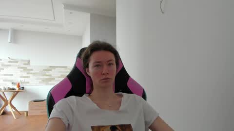 Snapshot of oksanafedorova chatting on May 6, 2026, 10:31 am Welcome to my fans page online show from May 6, 2026, 10:31 am