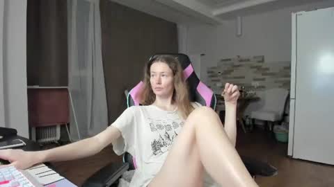 Snapshot of oksanafedorova chatting on August 1, 2026, 10:19 pm Welcome to my fans page online show from August 1, 2026, 10:19 pm