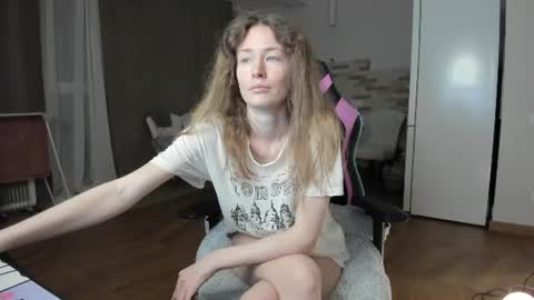Snapshot of oksanafedorova chatting on August 4, 2026, 10:01 pm Welcome to my fans page online show from August 4, 2026, 10:01 pm