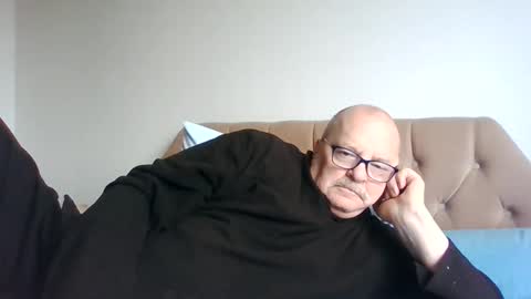 old_fkr online show from January 20, 2025, 10:40 am