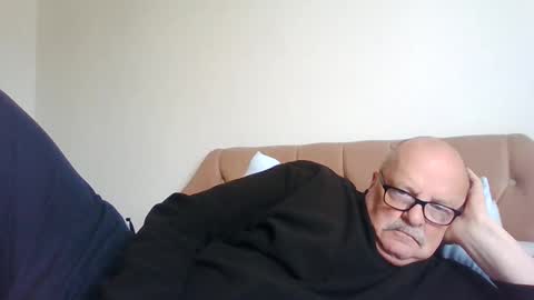 Snapshot of old_fkrr_ chatting on September 12, 2025, 9:09 am old_fkrr_ online show from September 12, 2025, 9:09 am