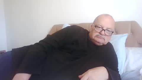 Snapshot of old_fkrr_ chatting on September 29, 2025, 9:58 am old_fkrr_ online show from September 29, 2025, 9:58 am