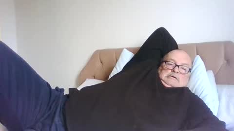 Snapshot of old_fkrr_ chatting on October 1, 2025, 9:04 am old_fkrr_ online show from October 1, 2025, 9:04 am