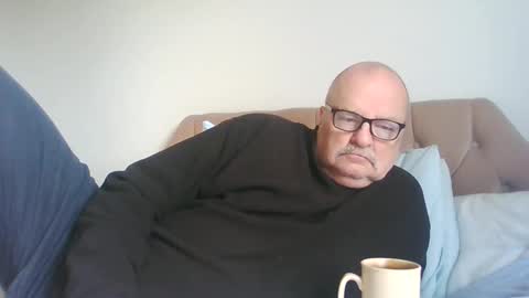 Snapshot of old_fkrr_ chatting on October 29, 2025, 12:18 pm old_fkrr_ online show from October 29, 2025, 12:18 pm